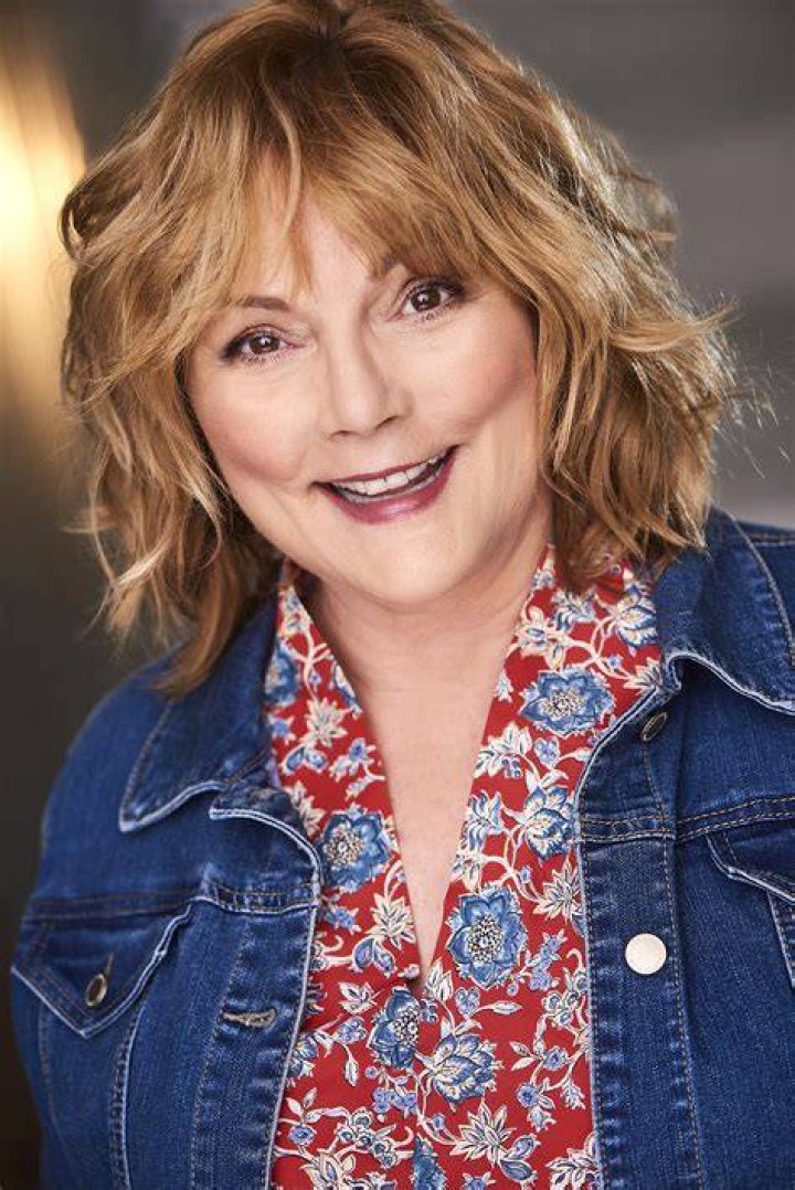 Beverly Leech