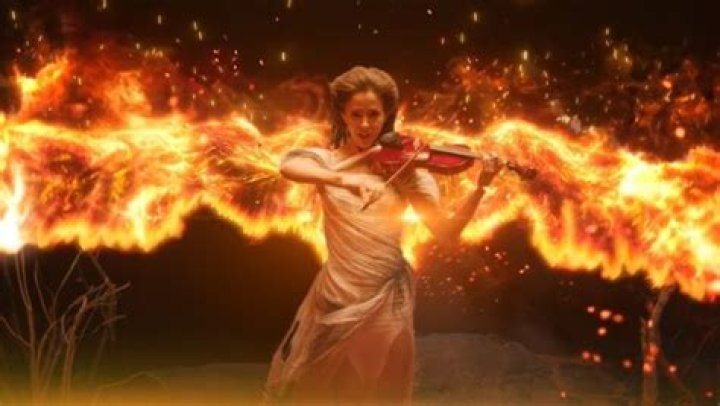 Chrissy Costanza