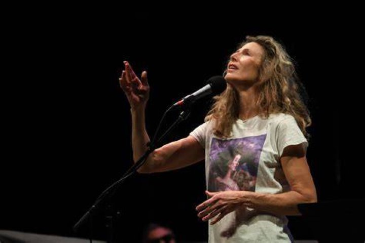 Sophie B. Hawkins